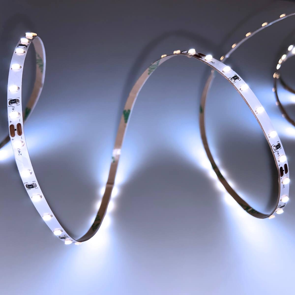 фото лента apeyron 5,4w/m 120led/m 2216smd холодный белый 5m r00-380 | 220svet.ru