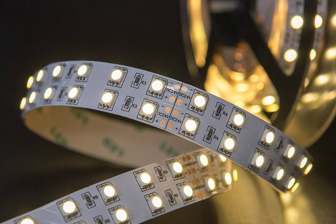 фото лента swg 28,8w/m 120led/m 5050smd теплый белый 5m swg5120-24-28.8-ww-м 009704 | 220svet.ru